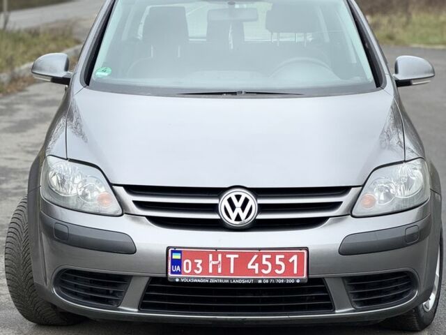 Серый Фольксваген Гольф Плюс, объемом двигателя 1.4 л и пробегом 226 тыс. км за 5300 $, фото 3 на Automoto.ua