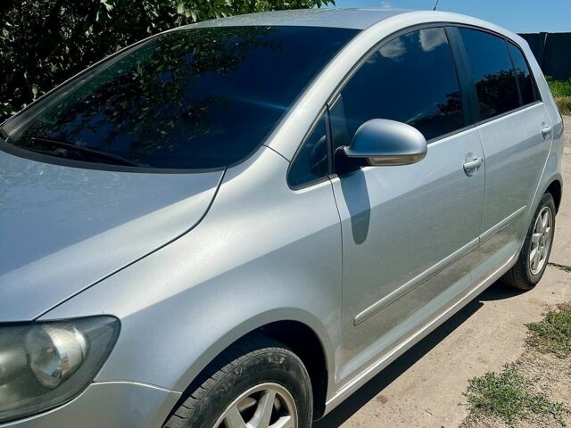 Сірий Фольксваген Golf Plus, об'ємом двигуна 1.6 л та пробігом 189 тис. км за 7300 $, фото 2 на Automoto.ua