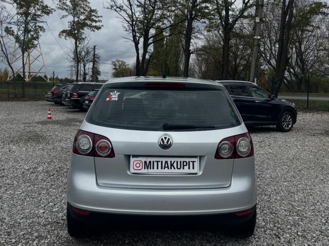 Серый Фольксваген Гольф Плюс, объемом двигателя 0 л и пробегом 200 тыс. км за 5500 $, фото 4 на Automoto.ua
