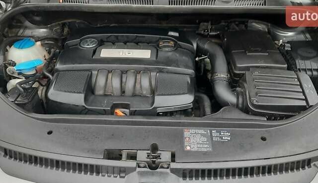 Серый Фольксваген Гольф Плюс, объемом двигателя 1.6 л и пробегом 202 тыс. км за 5650 $, фото 15 на Automoto.ua