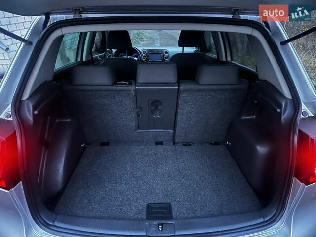 Сірий Фольксваген Golf Plus, об'ємом двигуна 1.6 л та пробігом 279 тис. км за 7100 $, фото 7 на Automoto.ua