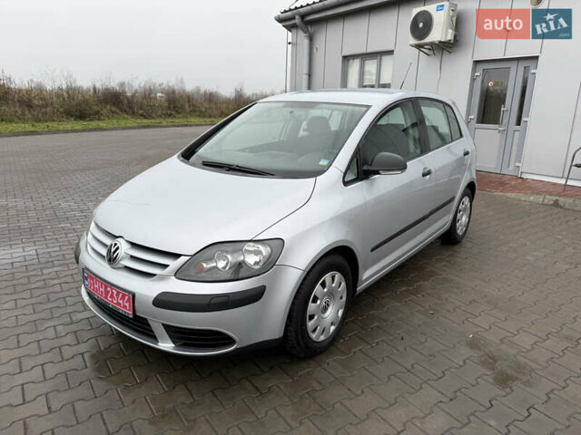 Сірий Фольксваген Golf Plus, об'ємом двигуна 1.6 л та пробігом 194 тис. км за 5950 $, фото 8 на Automoto.ua