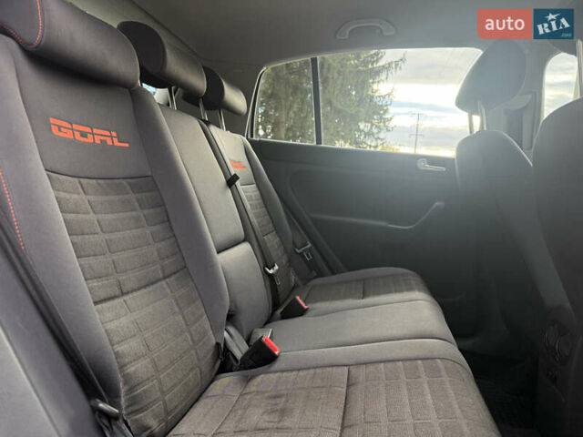 Серый Фольксваген Гольф Плюс, объемом двигателя 1.6 л и пробегом 212 тыс. км за 5550 $, фото 7 на Automoto.ua