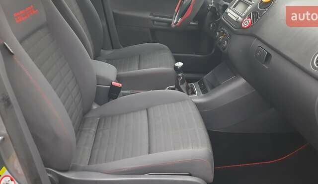 Серый Фольксваген Гольф Плюс, объемом двигателя 1.6 л и пробегом 202 тыс. км за 5650 $, фото 16 на Automoto.ua