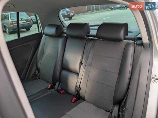 Фольксваген Гольф Плюс 2006 в Черкассах на Automoto.ua Серый Фольксваген Гольф Плюс, объемом двигателя 1.6 л и пробегом 140 тыс. км за 7500 $, фото 15 на Automoto.ua