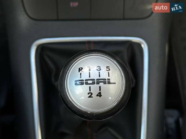 Серый Фольксваген Гольф Плюс, объемом двигателя 1.39 л и пробегом 212 тыс. км за 5500 $, фото 26 на Automoto.ua