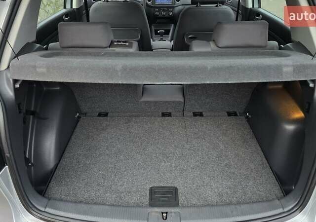 Серый Фольксваген Гольф Плюс, объемом двигателя 1.6 л и пробегом 230 тыс. км за 7999 $, фото 64 на Automoto.ua