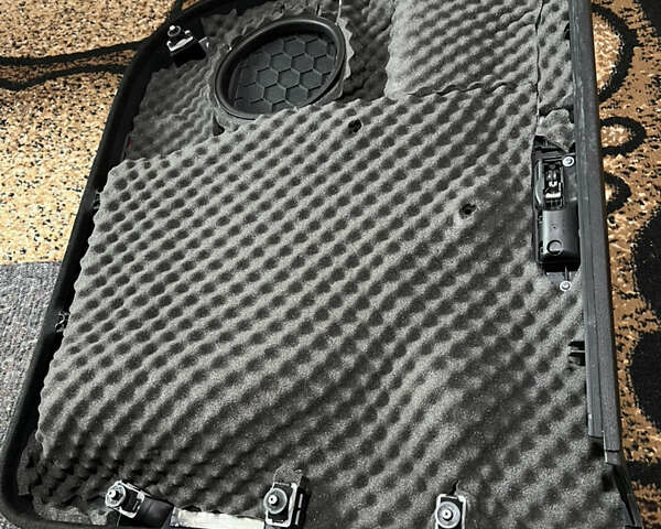 Сірий Фольксваген Golf Plus, об'ємом двигуна 1.6 л та пробігом 186 тис. км за 6800 $, фото 17 на Automoto.ua