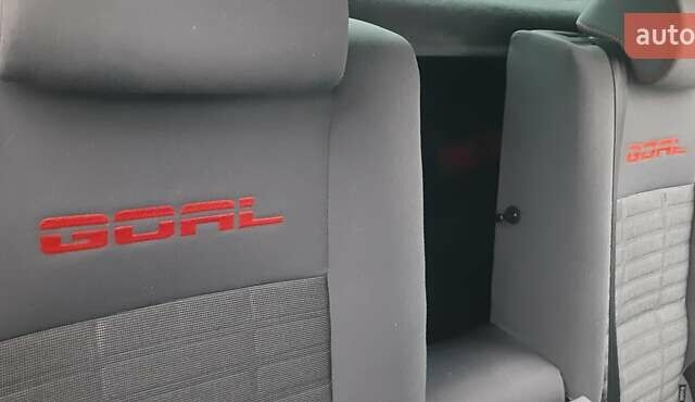 Серый Фольксваген Гольф Плюс, объемом двигателя 1.6 л и пробегом 202 тыс. км за 5650 $, фото 10 на Automoto.ua