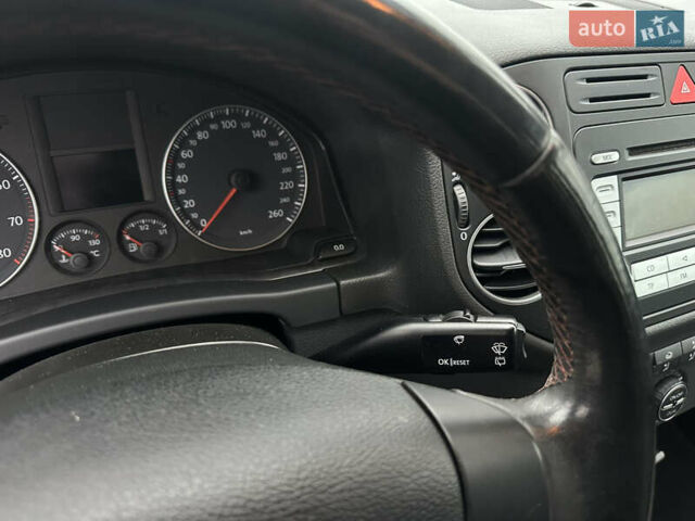 Сірий Фольксваген Golf Plus, об'ємом двигуна 1.6 л та пробігом 202 тис. км за 6500 $, фото 25 на Automoto.ua