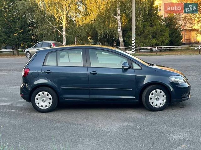 Сірий Фольксваген Golf Plus, об'ємом двигуна 0 л та пробігом 227 тис. км за 5999 $, фото 4 на Automoto.ua