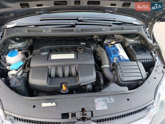 Серый Фольксваген Гольф Плюс, объемом двигателя 1.6 л и пробегом 217 тыс. км за 7200 $, фото 35 на Automoto.ua