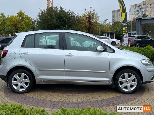 Серый Фольксваген Гольф Плюс, объемом двигателя 1.6 л и пробегом 237 тыс. км за 5499 $, фото 7 на Automoto.ua