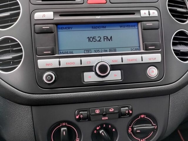 Сірий Фольксваген Golf Plus, об'ємом двигуна 1.6 л та пробігом 180 тис. км за 6500 $, фото 20 на Automoto.ua