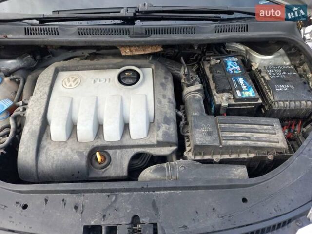 Фольксваген Гольф Плюс 2006 в Тернополе на Automoto.ua Серый Фольксваген Гольф Плюс, объемом двигателя 1.9 л и пробегом 334 тыс. км за 6800 $, фото 12 на Automoto.ua