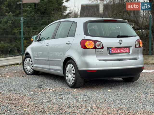 Серый Фольксваген Гольф Плюс, объемом двигателя 1.6 л и пробегом 220 тыс. км за 6190 $, фото 26 на Automoto.ua