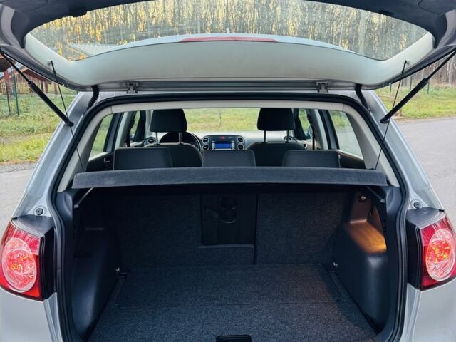 Серый Фольксваген Гольф Плюс, объемом двигателя 1.6 л и пробегом 180 тыс. км за 5699 $, фото 14 на Automoto.ua