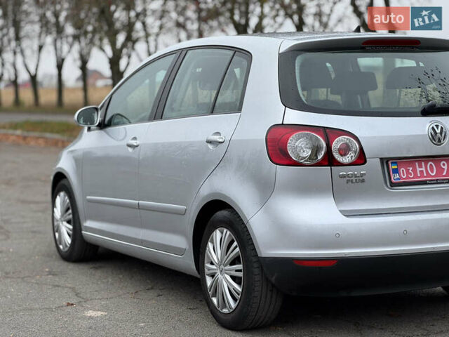 Сірий Фольксваген Golf Plus, об'ємом двигуна 1.4 л та пробігом 225 тис. км за 5300 $, фото 12 на Automoto.ua