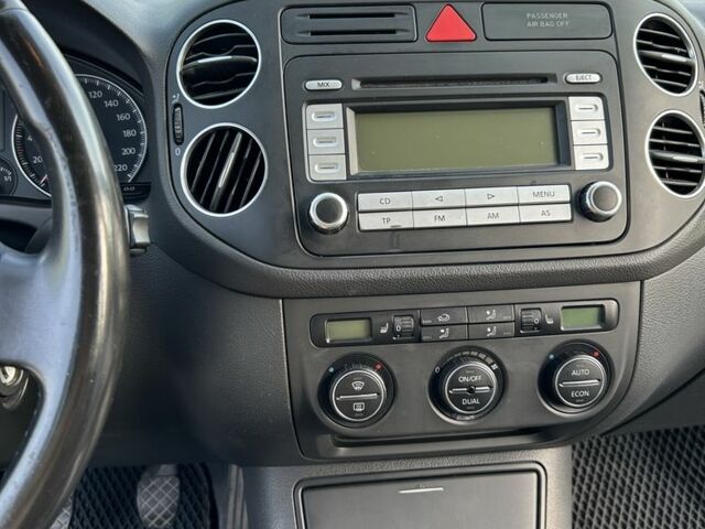 Серый Фольксваген Гольф Плюс, объемом двигателя 1.6 л и пробегом 198 тыс. км за 5800 $, фото 15 на Automoto.ua