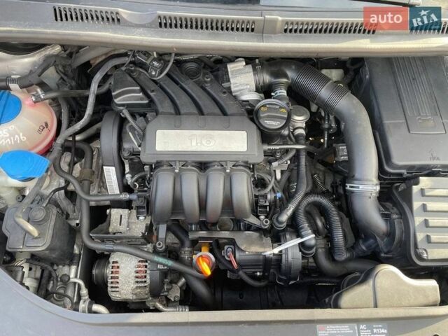 Серый Фольксваген Гольф Плюс, объемом двигателя 1.6 л и пробегом 214 тыс. км за 5700 $, фото 20 на Automoto.ua