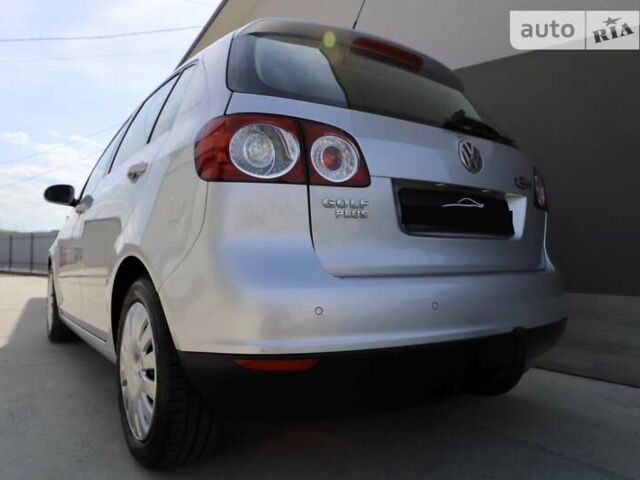 Серый Фольксваген Гольф Плюс, объемом двигателя 1.39 л и пробегом 118 тыс. км за 6500 $, фото 19 на Automoto.ua