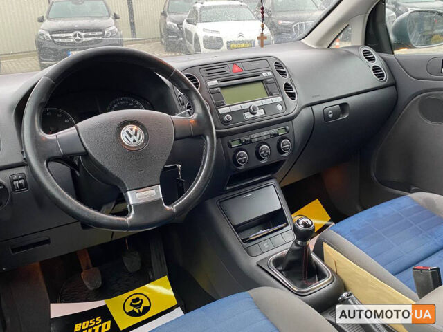 Серый Фольксваген Гольф Плюс, объемом двигателя 1.4 л и пробегом 227 тыс. км за 6300 $, фото 9 на Automoto.ua
