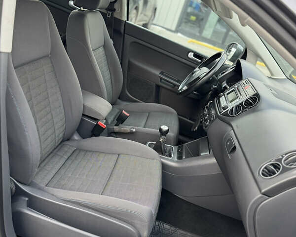 Серый Фольксваген Гольф Плюс, объемом двигателя 1.6 л и пробегом 192 тыс. км за 6200 $, фото 55 на Automoto.ua