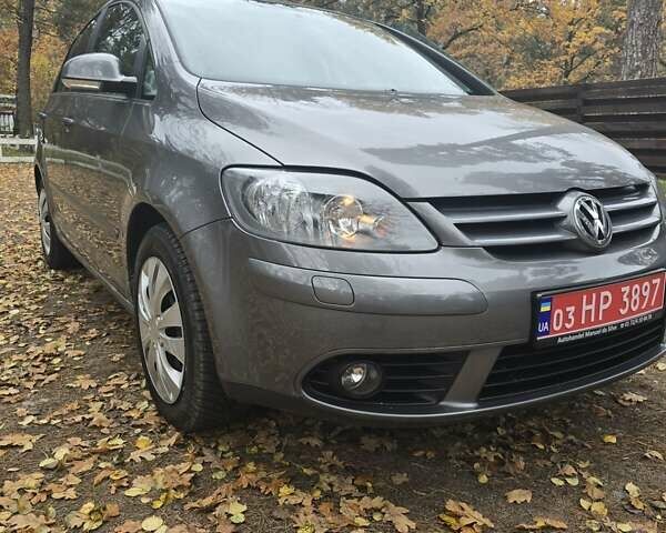 Фольксваген Гольф Плюс 2007 в Луцке на Automoto.ua Серый Фольксваген Гольф Плюс, объемом двигателя 1.6 л и пробегом 226 тыс. км за 6000 $, фото 17 на Automoto.ua