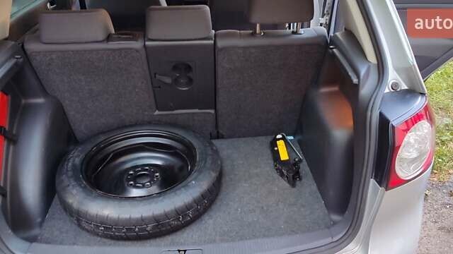 Фольксваген Гольф Плюс 2007 в Житомире на Automoto.ua Серый Фольксваген Гольф Плюс, объемом двигателя 1.6 л и пробегом 257 тыс. км за 5500 $, фото 2 на Automoto.ua