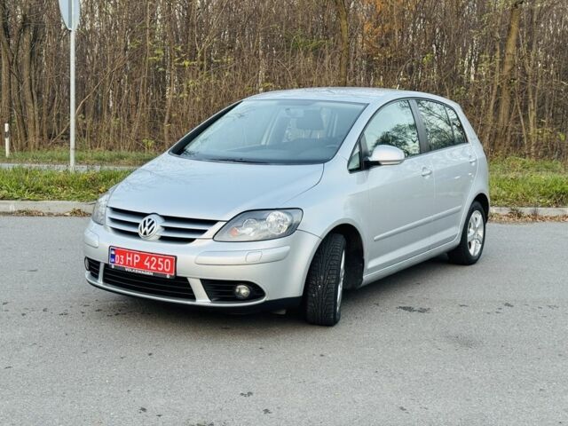 Серый Фольксваген Гольф Плюс, объемом двигателя 1.6 л и пробегом 180 тыс. км за 5699 $, фото 3 на Automoto.ua