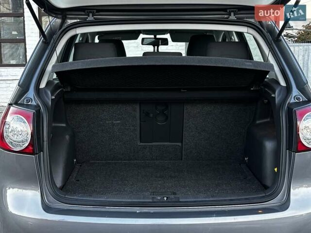 Серый Фольксваген Гольф Плюс, объемом двигателя 1.6 л и пробегом 223 тыс. км за 7499 $, фото 62 на Automoto.ua