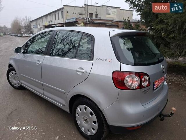 Серый Фольксваген Гольф Плюс, объемом двигателя 1.4 л и пробегом 222 тыс. км за 5850 $, фото 8 на Automoto.ua