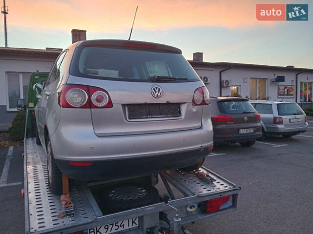 Серый Фольксваген Гольф Плюс, объемом двигателя 0 л и пробегом 190 тыс. км за 4999 $, фото 3 на Automoto.ua
