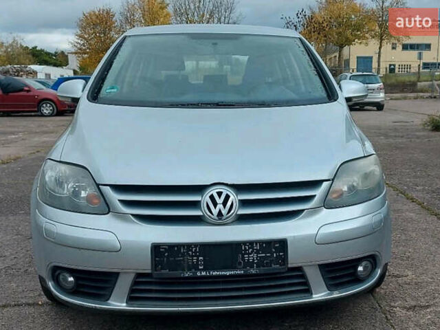 Серый Фольксваген Гольф Плюс, объемом двигателя 0 л и пробегом 196 тыс. км за 4555 $, фото 4 на Automoto.ua