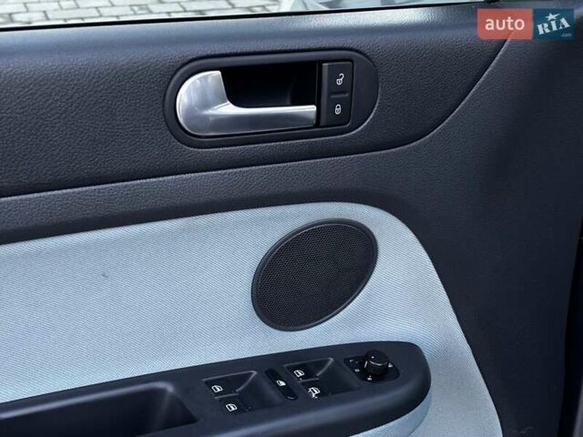 Серый Фольксваген Гольф Плюс, объемом двигателя 1.6 л и пробегом 223 тыс. км за 7499 $, фото 65 на Automoto.ua