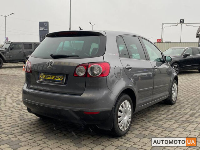 Серый Фольксваген Гольф Плюс, объемом двигателя 1.4 л и пробегом 227 тыс. км за 6300 $, фото 6 на Automoto.ua