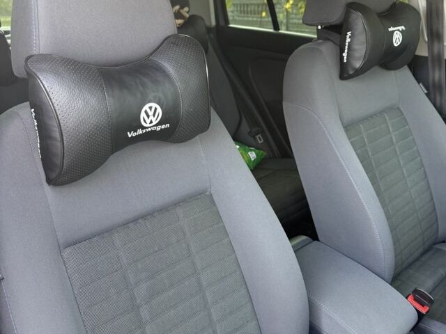 Серый Фольксваген Гольф Плюс, объемом двигателя 1.6 л и пробегом 227 тыс. км за 8900 $, фото 6 на Automoto.ua