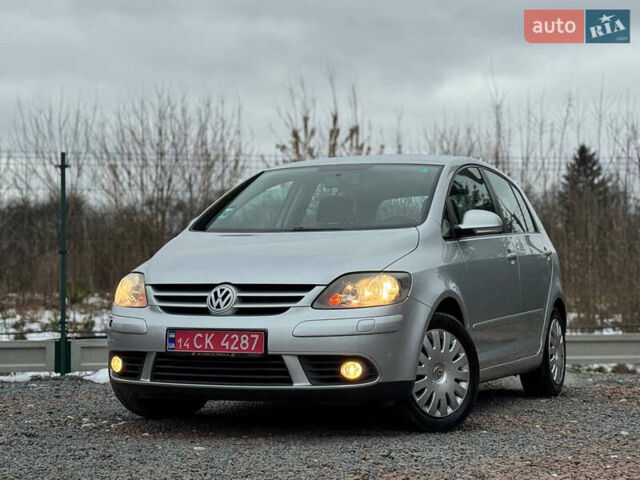 Серый Фольксваген Гольф Плюс, объемом двигателя 1.6 л и пробегом 220 тыс. км за 6190 $, фото 1 на Automoto.ua
