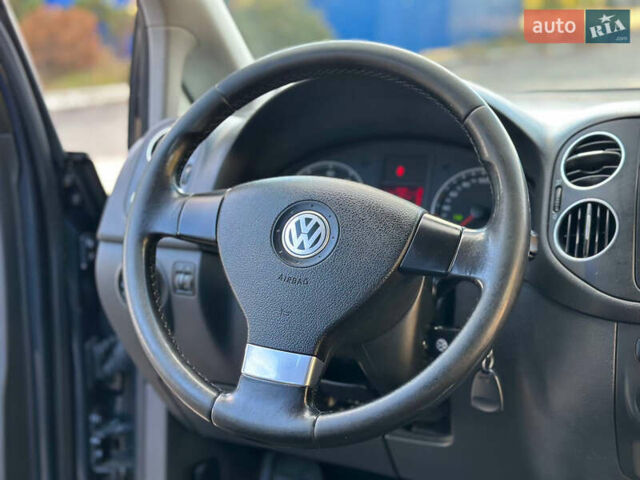 Фольксваген Гольф Плюс 2007 в Днепре (Днепропетровске) на Automoto.ua Серый Фольксваген Гольф Плюс, объемом двигателя 1.6 л и пробегом 233 тыс. км за 7299 $, фото 29 на Automoto.ua