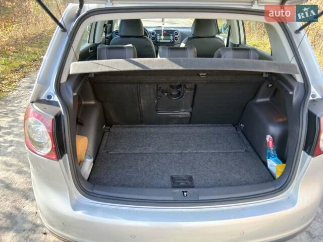 Серый Фольксваген Гольф Плюс, объемом двигателя 1.6 л и пробегом 206 тыс. км за 6300 $, фото 9 на Automoto.ua