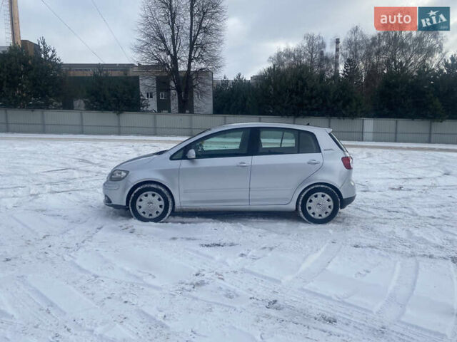 Сірий Фольксваген Golf Plus, об'ємом двигуна 1.6 л та пробігом 176 тис. км за 4990 $, фото 5 на Automoto.ua
