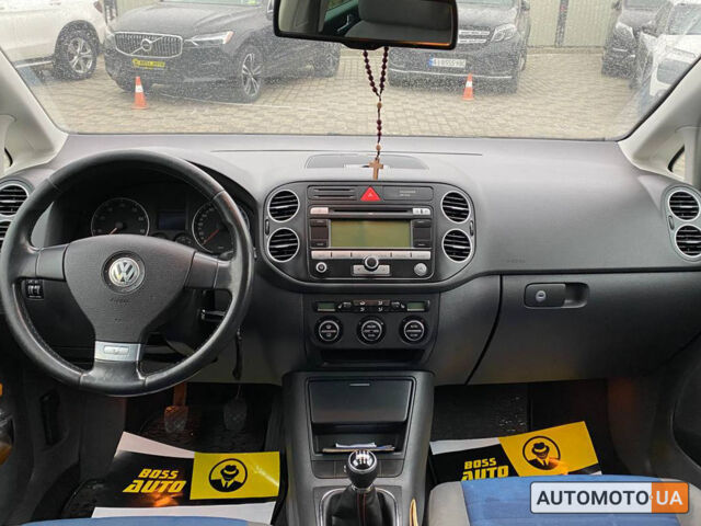 Серый Фольксваген Гольф Плюс, объемом двигателя 1.4 л и пробегом 227 тыс. км за 6300 $, фото 13 на Automoto.ua