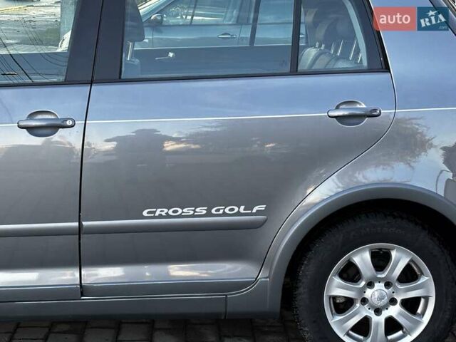 Серый Фольксваген Гольф Плюс, объемом двигателя 1.6 л и пробегом 223 тыс. км за 7499 $, фото 47 на Automoto.ua