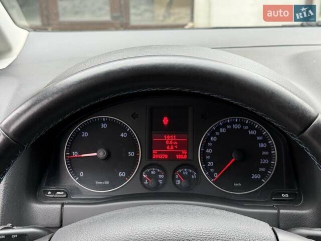 Сірий Фольксваген Golf Plus, об'ємом двигуна 1.9 л та пробігом 241 тис. км за 6600 $, фото 21 на Automoto.ua