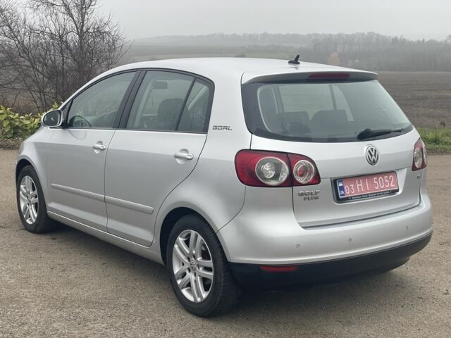 Серый Фольксваген Гольф Плюс, объемом двигателя 1.6 л и пробегом 240 тыс. км за 6900 $, фото 11 на Automoto.ua