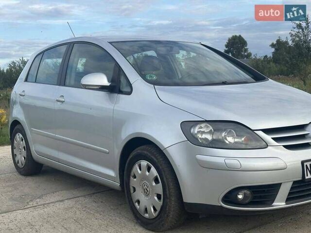 Сірий Фольксваген Golf Plus, об'ємом двигуна 0 л та пробігом 190 тис. км за 6450 $, фото 1 на Automoto.ua