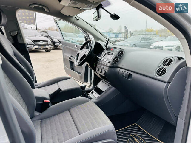 Серый Фольксваген Гольф Плюс, объемом двигателя 1.6 л и пробегом 183 тыс. км за 7200 $, фото 22 на Automoto.ua