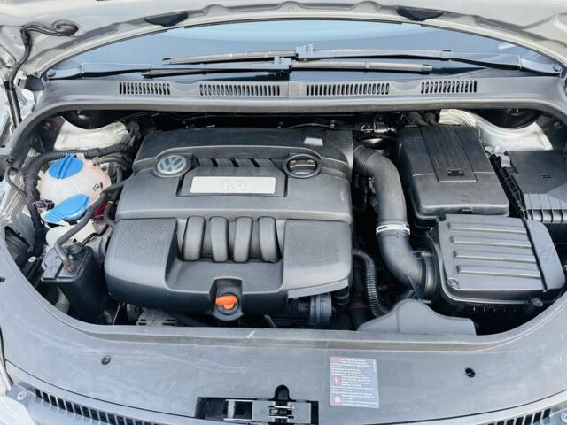 Серый Фольксваген Гольф Плюс, объемом двигателя 1.6 л и пробегом 180 тыс. км за 5699 $, фото 16 на Automoto.ua