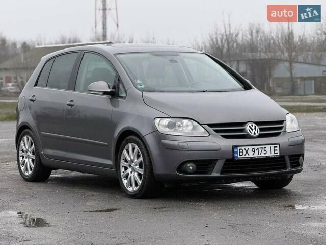 Сірий Фольксваген Golf Plus, об'ємом двигуна 1.39 л та пробігом 266 тис. км за 7150 $, фото 9 на Automoto.ua