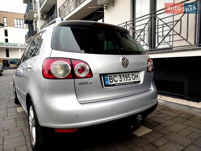 Серый Фольксваген Гольф Плюс, объемом двигателя 1.6 л и пробегом 233 тыс. км за 5750 $, фото 13 на Automoto.ua